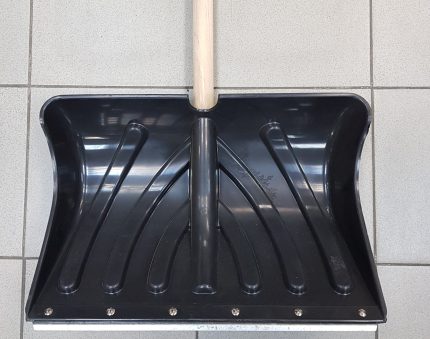 Лопата снеговая "Домбай" с деревянным черенком и V-ручкой