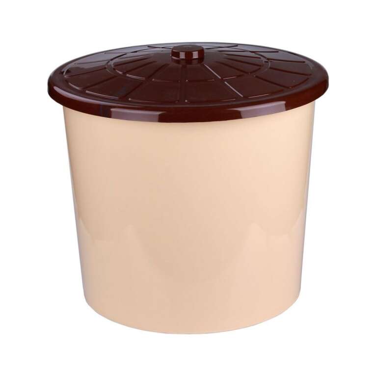 Бак пластмассовый с крышкой 100л универсальный бежевый (Альтернатива)