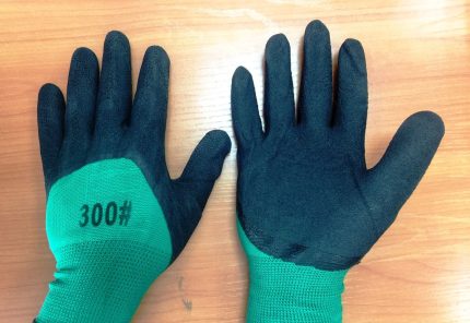 Перчатки нейлоновые со вспененым покрытием ЛЮКС