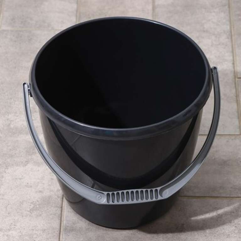 Ведро пластмассовое 12 б/крышки черное (Ангарск)